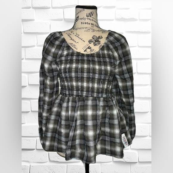 Tommy Jeans Womens Size Medium Plaid Peplum Smocked Top •Scoop Neck Long Sleeves - Picture 2 of 16
